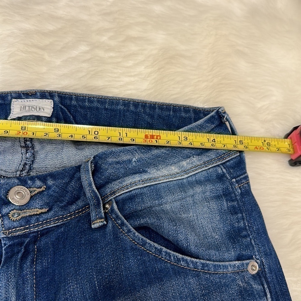 Hudson super model Colin skinny Jean size 28 one button missing and paint stains - Picture 6 of 14